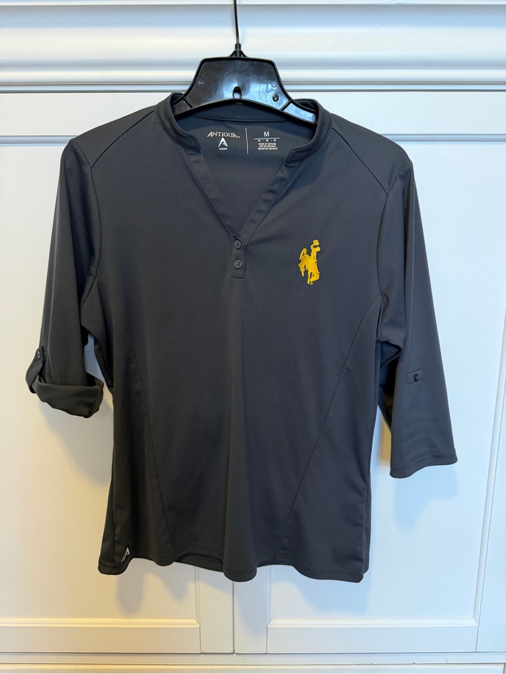 Antigua Women’s Black 3/4 Sleeve Henley with Wyoming Cowboys Logo- M